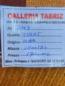 Galleria Tabriz - Tappeti in vendita. Etichetta per un prodotto della Galleria Tabriz, con il n. 348. Con qualità Tibet dall'India, misura 245x172 e ha un prezzo di 1.720.000. Per maggiori dettagli, fare riferimento alle informazioni di contatto fornite di seguito. (Bozza automatica)