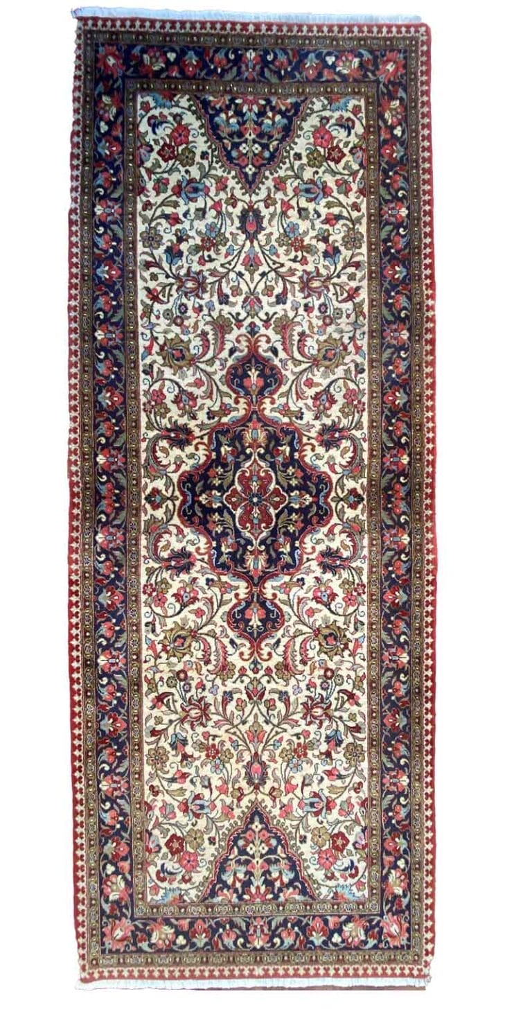 Galleria Tabriz - Tappeti in vendita. Un tappeto persiano decorato con un medaglione centrale, motivi floreali e bordi intricati nei toni del rosso, del blu e del beige aggiunge un tocco di Bozza automatica a qualsiasi spazio.